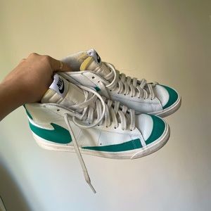 Nike Blazer Mid ‘77 Custom Shoe